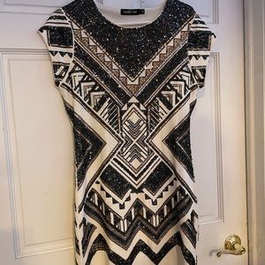 Hoco dress wore once!! And not ruined at all never nice condition